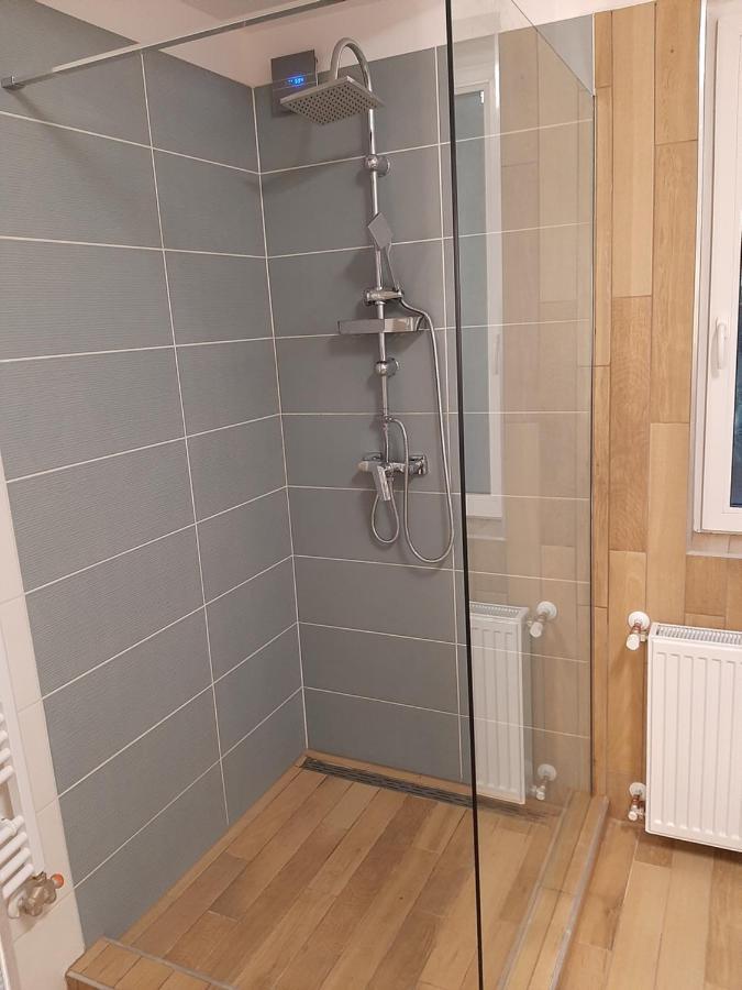 Admiral Apartman Makó Exterior foto